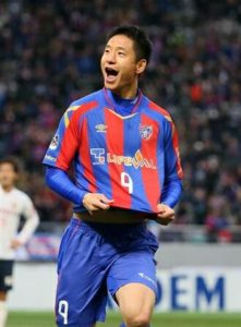 平山相太の現在は仙台大学で大学生！Jリーガー時代の年俸推移や本田圭佑との関係は？結婚(嫁)や子供は？画像あり【消えた天才】