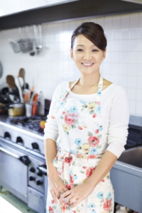 村野明子はヴィッセル神戸三木谷ハウス美人寮母でwiki(年齢や経歴)は？結婚(旦那)や子供は？レシピ本や大谷翔平との関係は？【セブンルール】