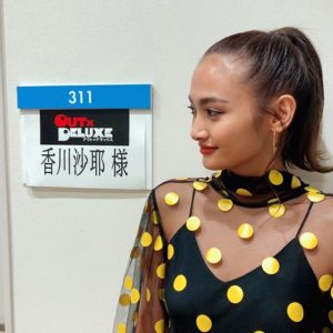 香川沙耶(ハーフモデル)かわいいけど彼氏や6時間キスとは?母も美人でWiki経歴や国籍は?【アウトデラックス】