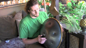 コリンフォーク(ハンドパン)Wikiプロフィール(年齢・経歴)価格や実力や教室は？【ＹＯＵは何しに日本へ】