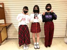 Ado 歌手 顔画像素顔特定か Wiki経歴や本名や高校はどこ うっせぇわで人気 エンタメ トレンディーnow Ado 歌手 顔画像素顔特定か Wiki経歴や本名や高校はどこ うっせぇわで人気 エンタメ トレンディーnow
